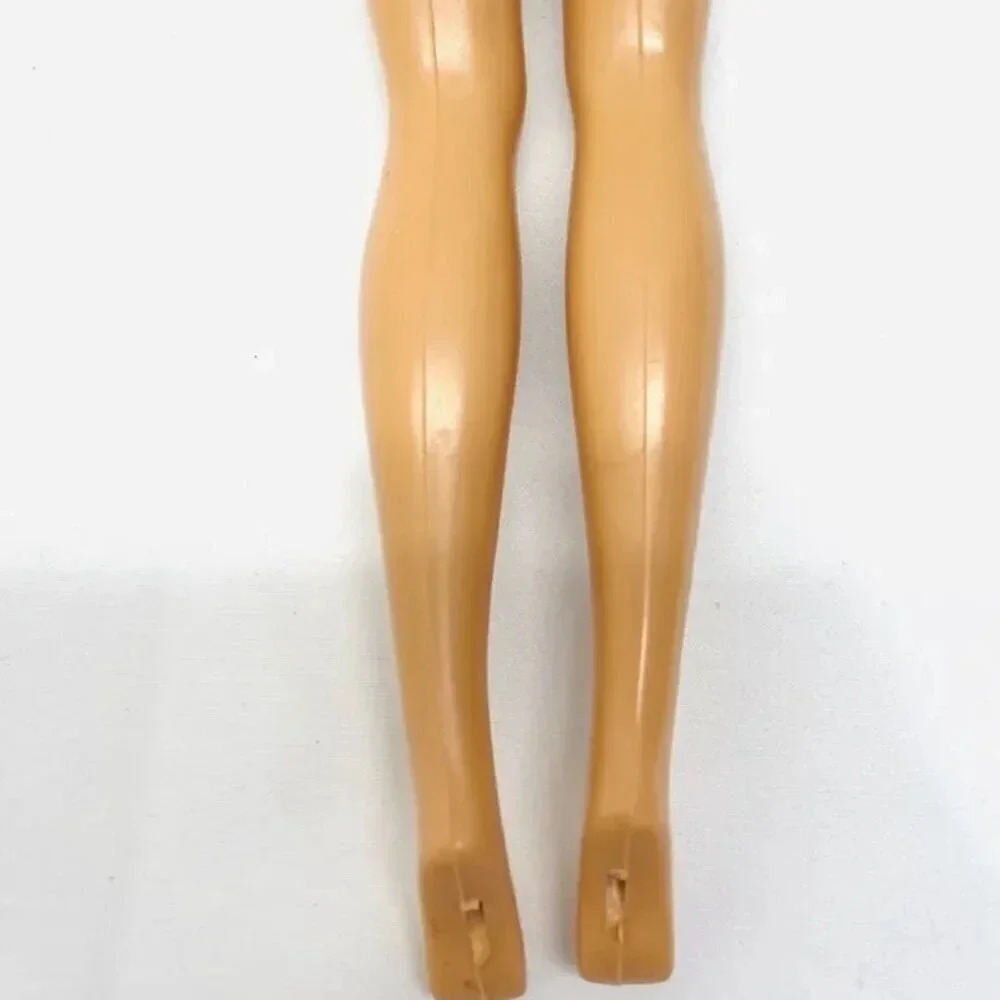 MATTEL BARBIE Doll Blonde Hair Blue Eyes Yellow Gown Earrings/Necklace 12" Tall - Picture 9 of 11